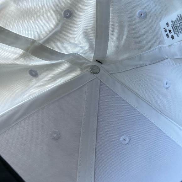 NWT Nike Dri Fit Club Cap Hat White M/L Adult Unisex - Picture 9 of 9